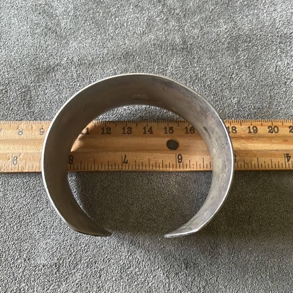Vintage Asian Silver Tone Wide Patterned Cuff - Picture 7 of 8